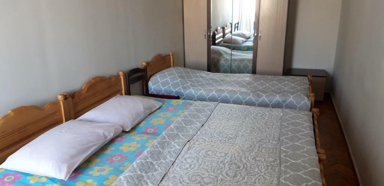 Naira Apartment Batumi Esterno foto